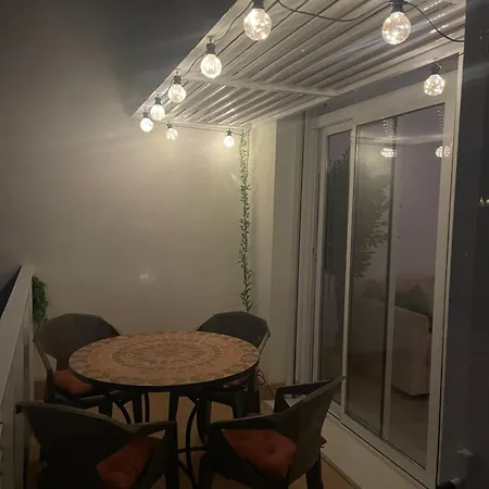 Apartment Lichtrijk 400m De Zee Met Zwembad. Vera